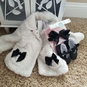 Fur like dress coat and shoe set